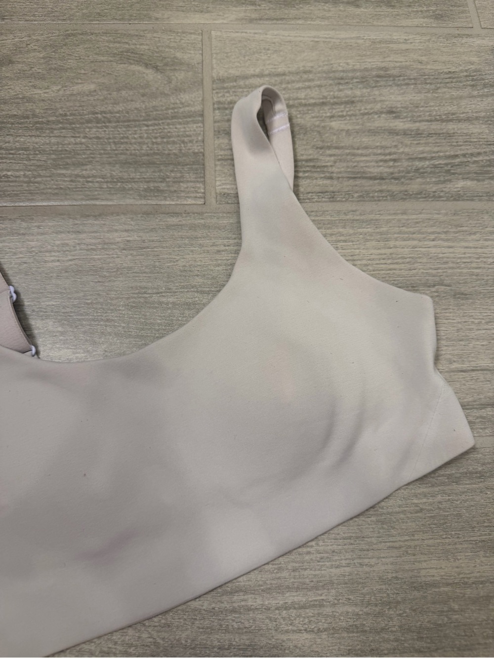 Lululemon Light Purple Sports Bra - Picture 2 of 5